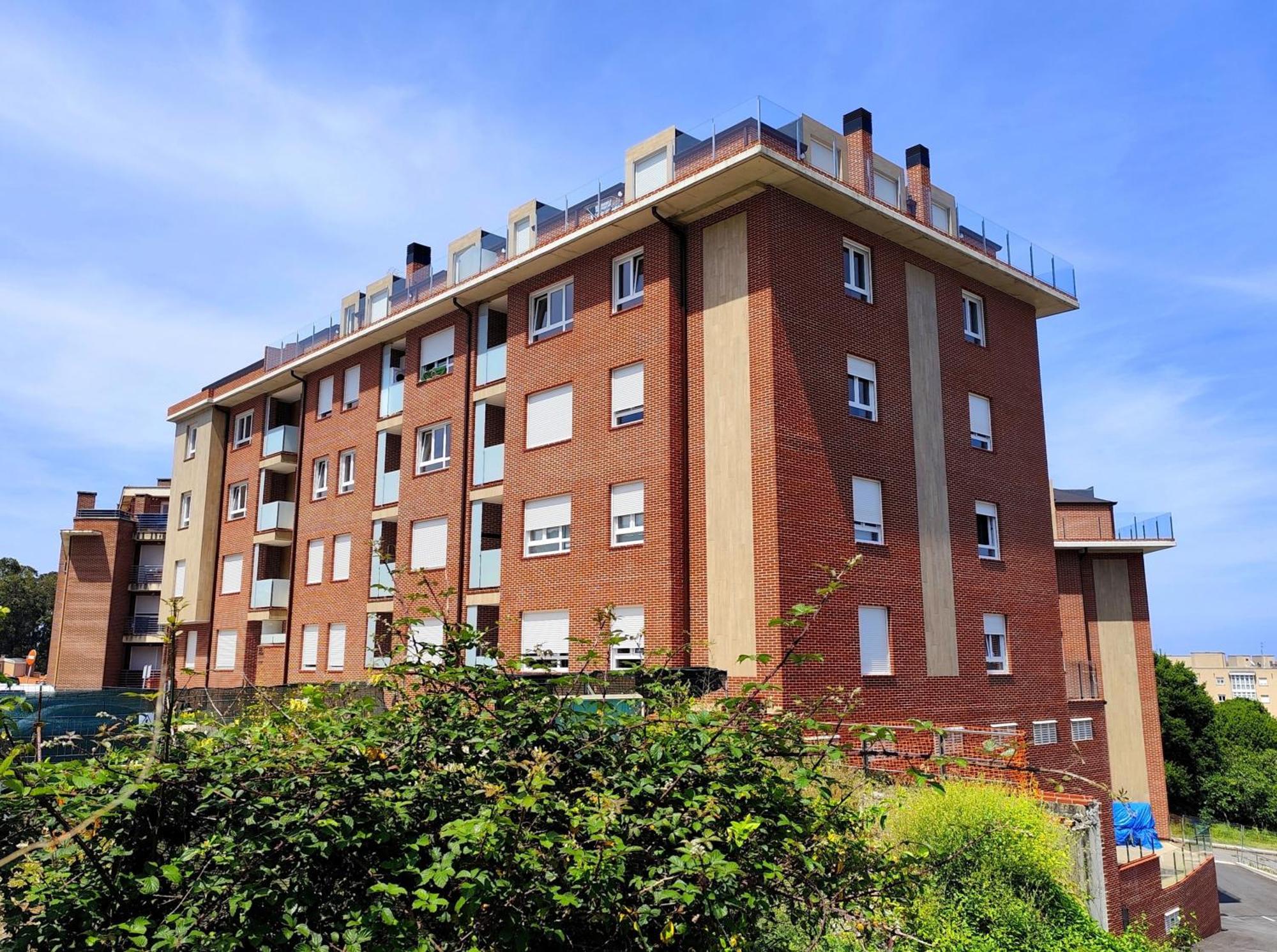 Home In Castro Con Parking Кастро-Урдиалес Экстерьер фото